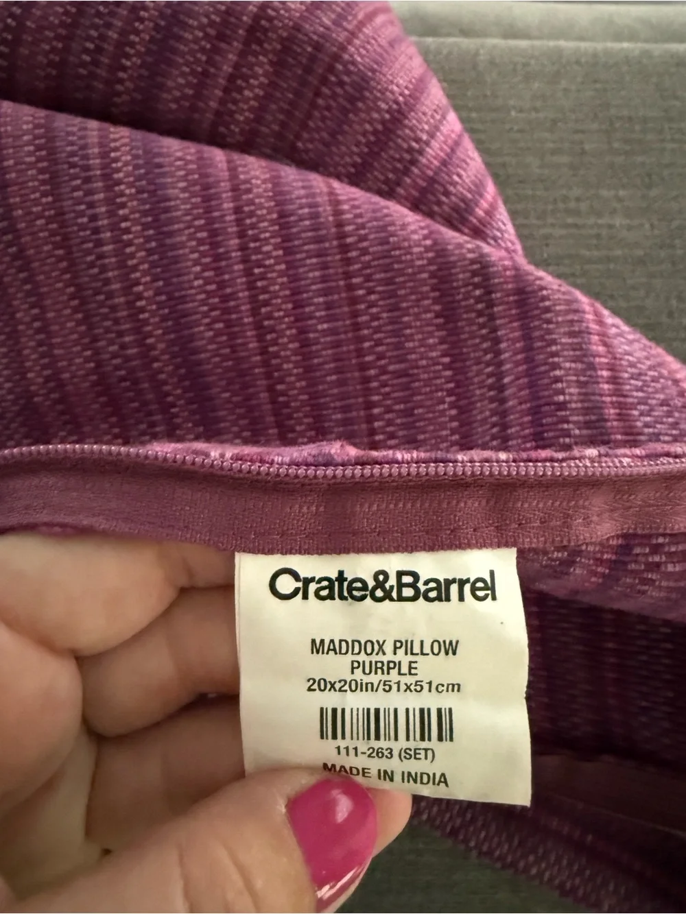 CRATE & BARREL Maddox woven plum 20